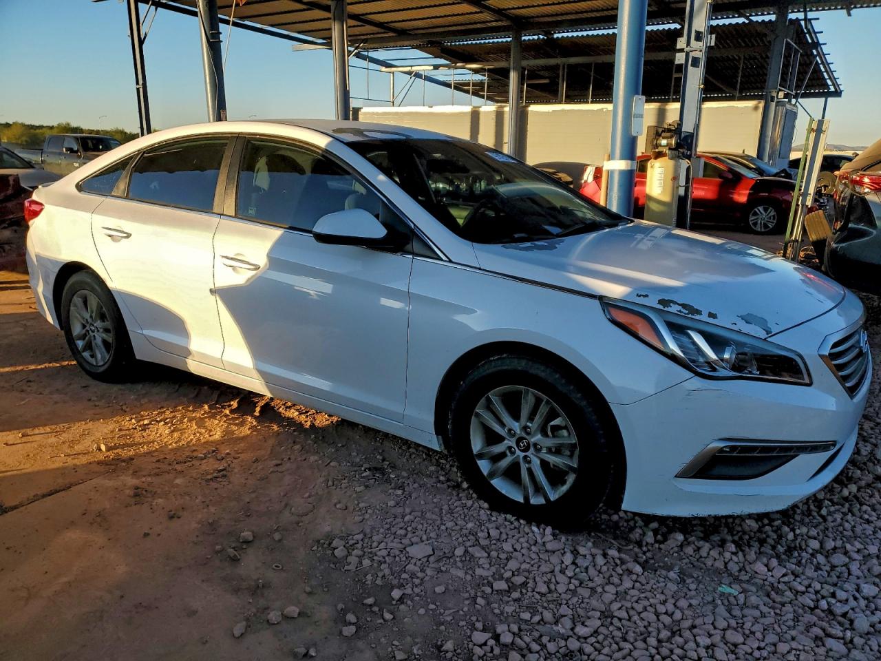 2015 HYUNDAI SONATA SE photo 4