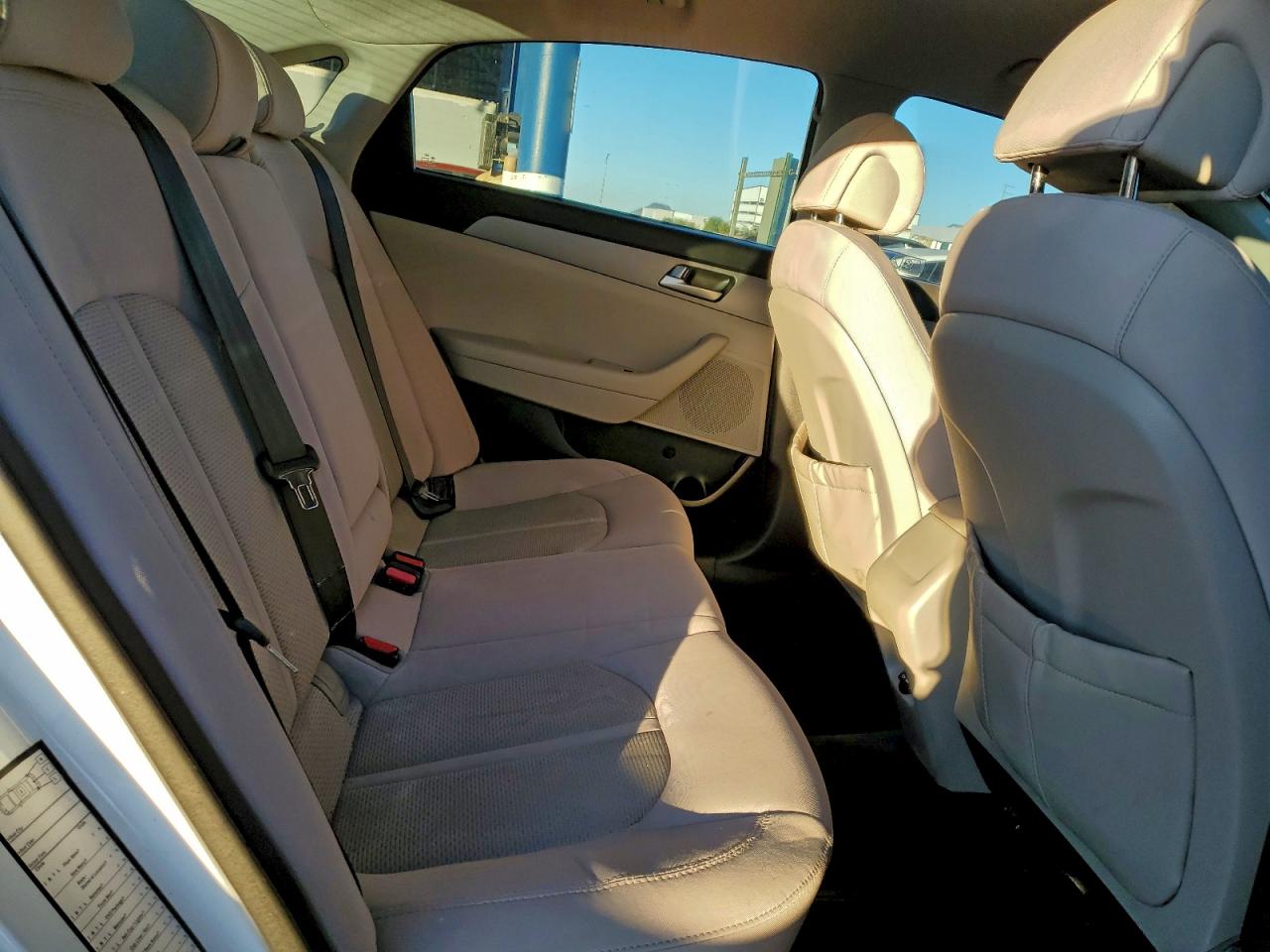 2015 HYUNDAI SONATA SE photo 10