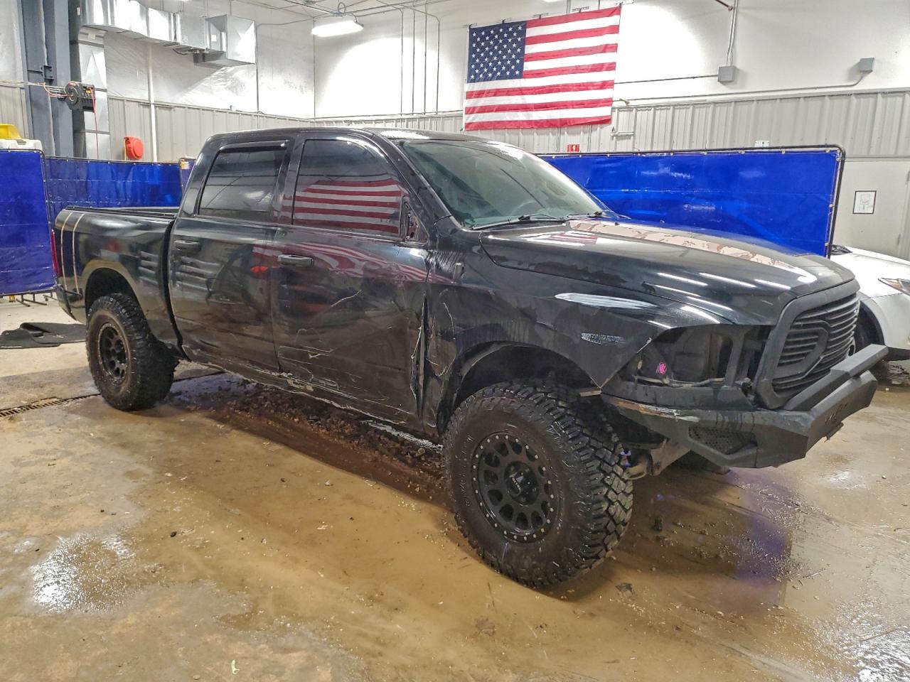 2015 RAM 1500 ST photo 4