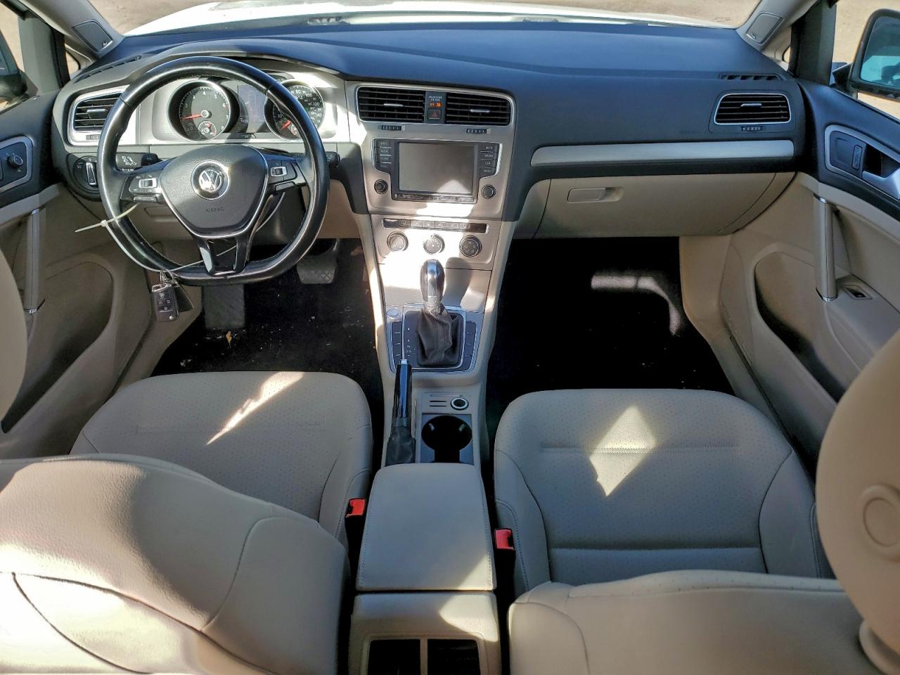 2017 VOLKSWAGEN GOLF SPORTWAGEN S photo 8