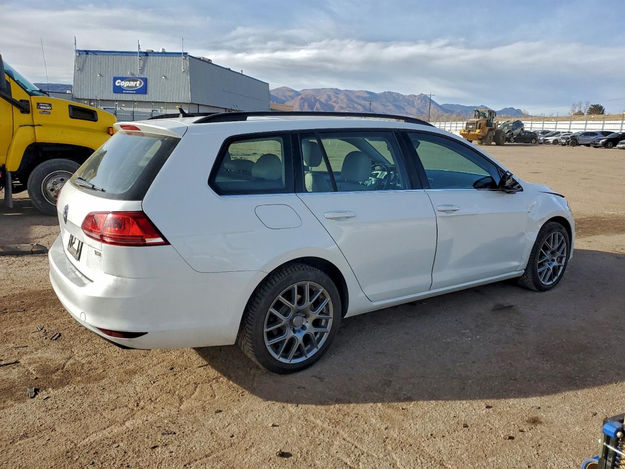 2017 VOLKSWAGEN GOLF SPORTWAGEN S photo 3