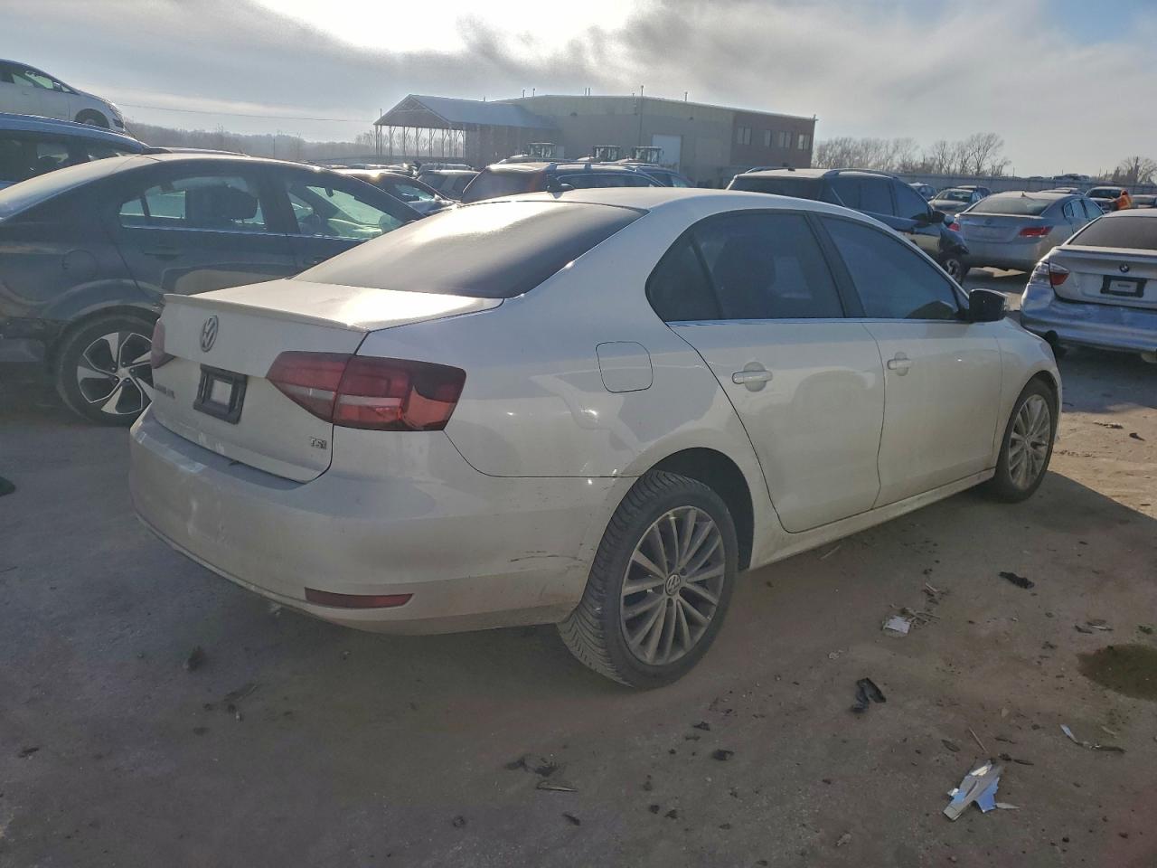 2016 VOLKSWAGEN JETTA SEL photo 3