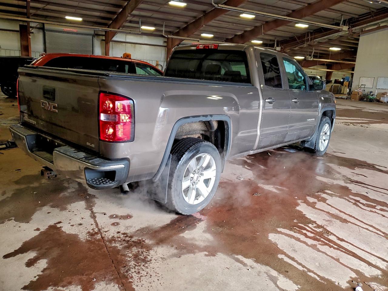 2014 GMC SIERRA K1500 SLE photo 3