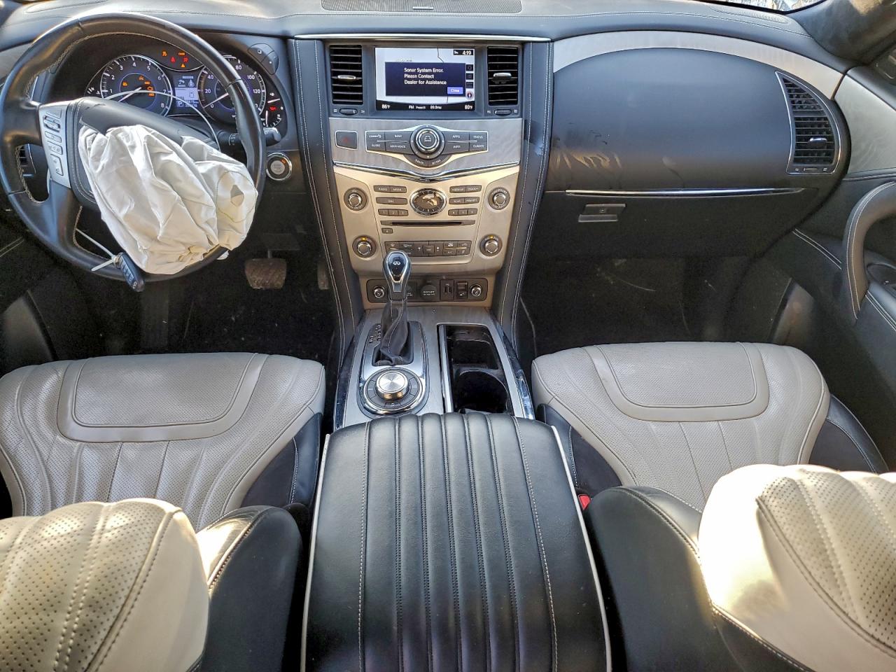 2019 INFINITI QX80 LUXE photo 8