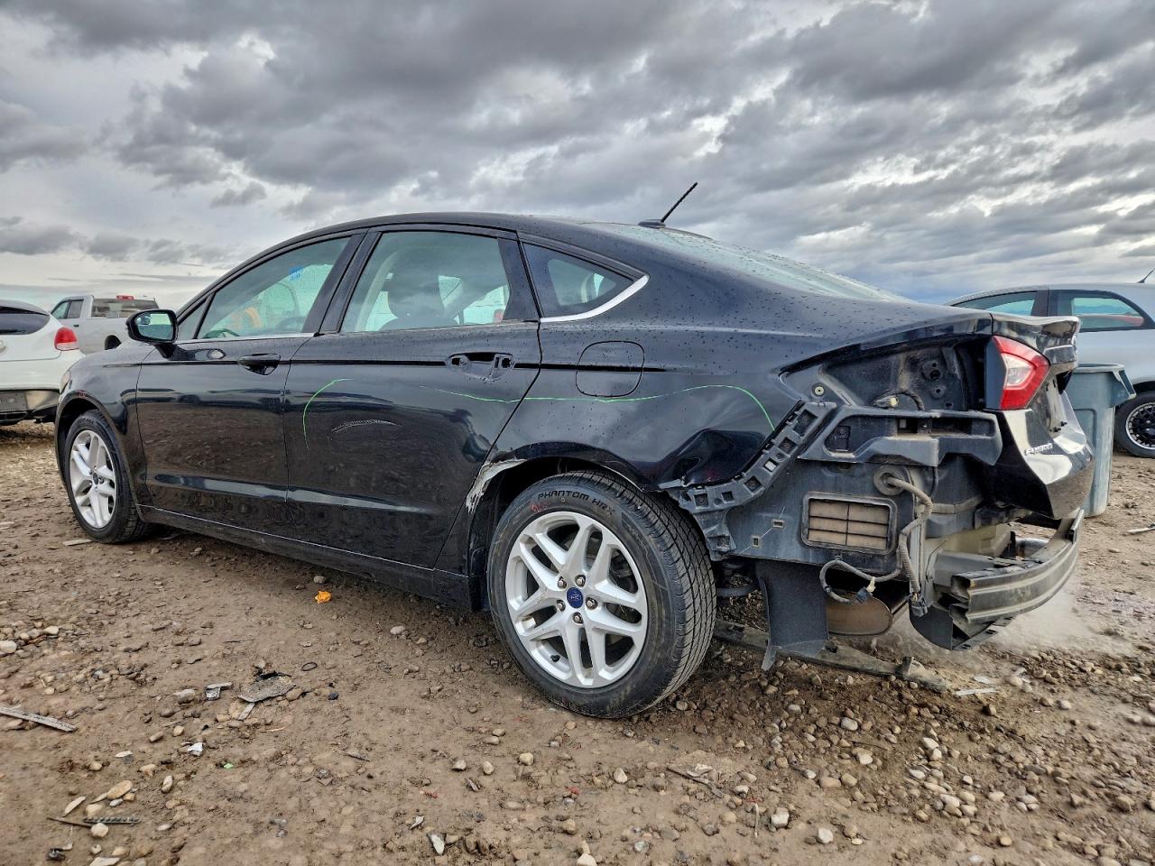 2016 FORD FUSION SE photo 2