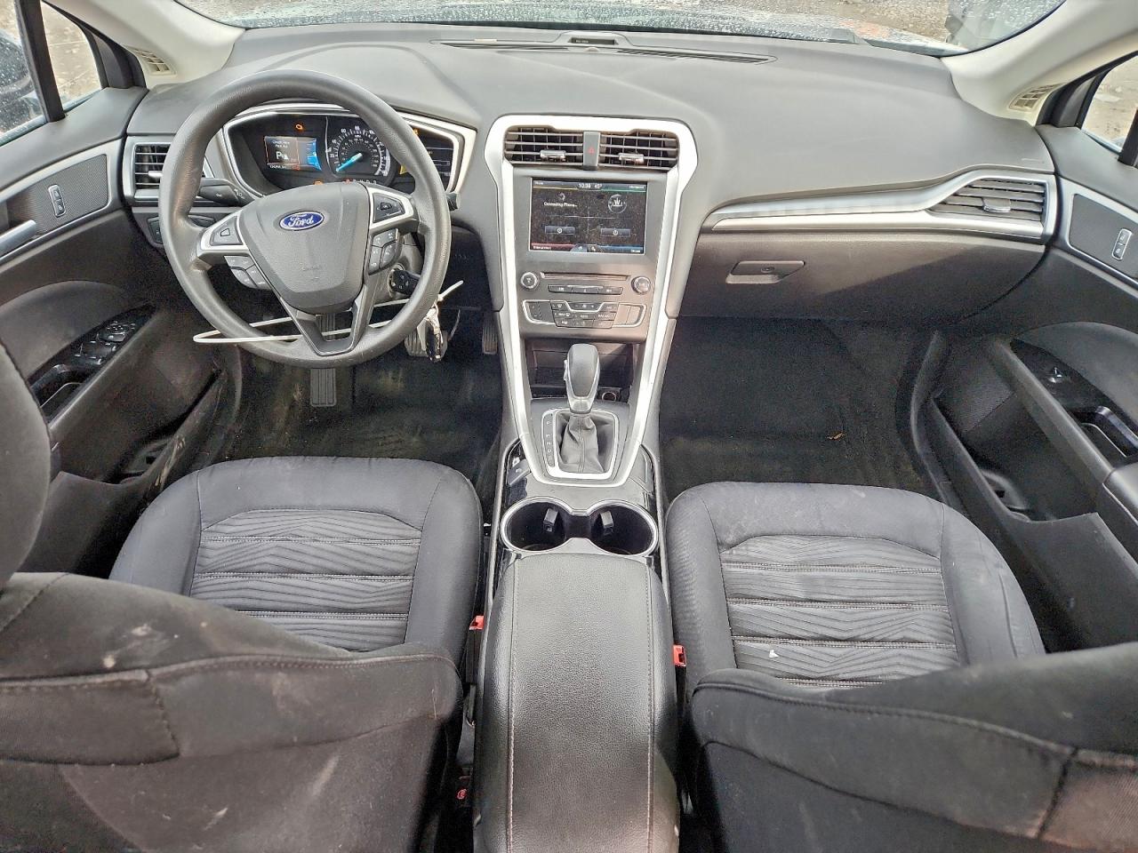 2016 FORD FUSION SE photo 8