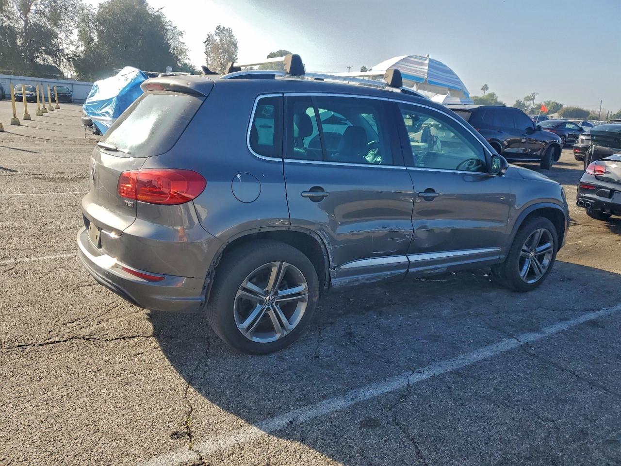 2017 VOLKSWAGEN TIGUAN SPORT photo 5