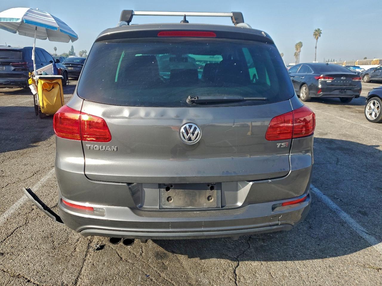 2017 VOLKSWAGEN TIGUAN SPORT photo 11