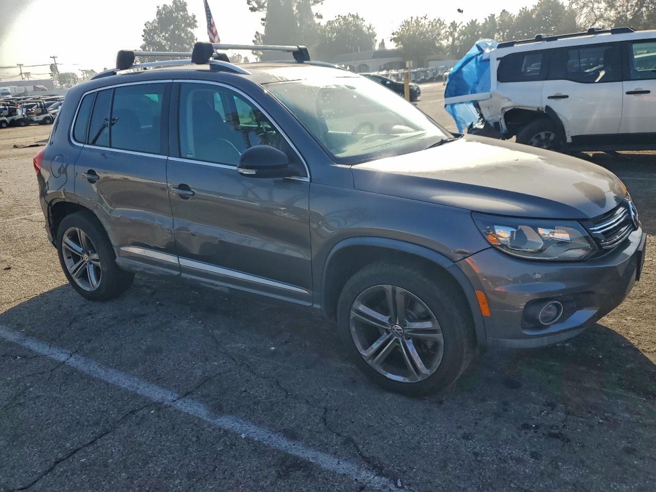 2017 VOLKSWAGEN TIGUAN SPORT photo 7