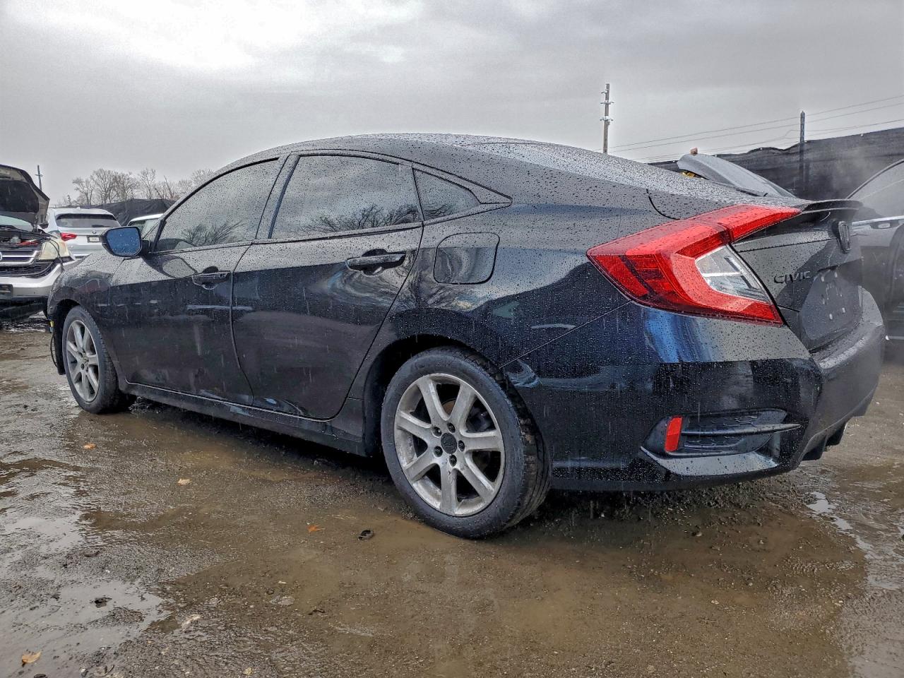 2020 HONDA CIVIC SPORT photo 2