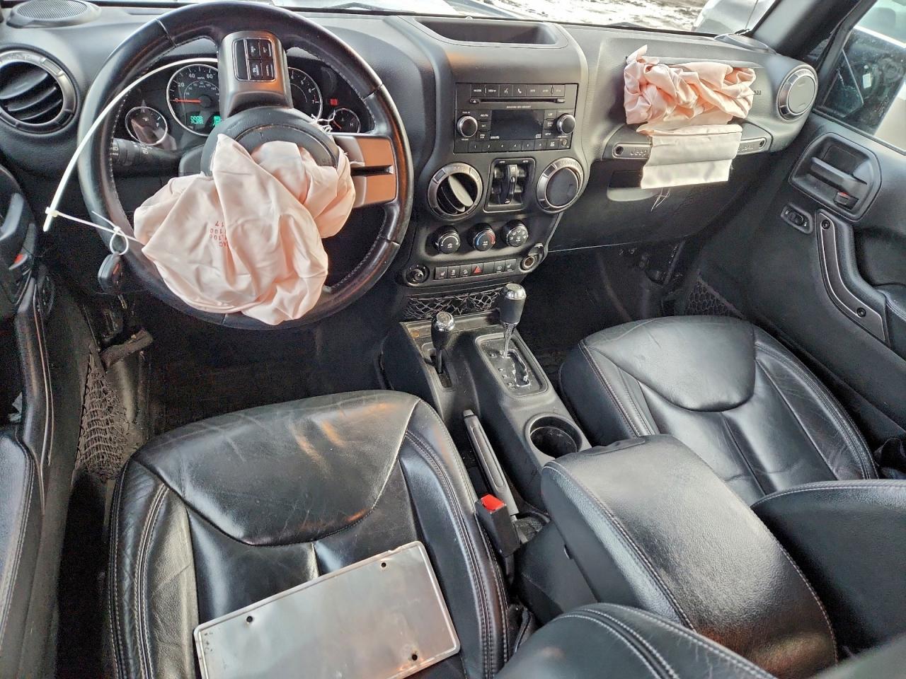 2018 JEEP WRANGLER UNLIMITED SAHARA photo 15