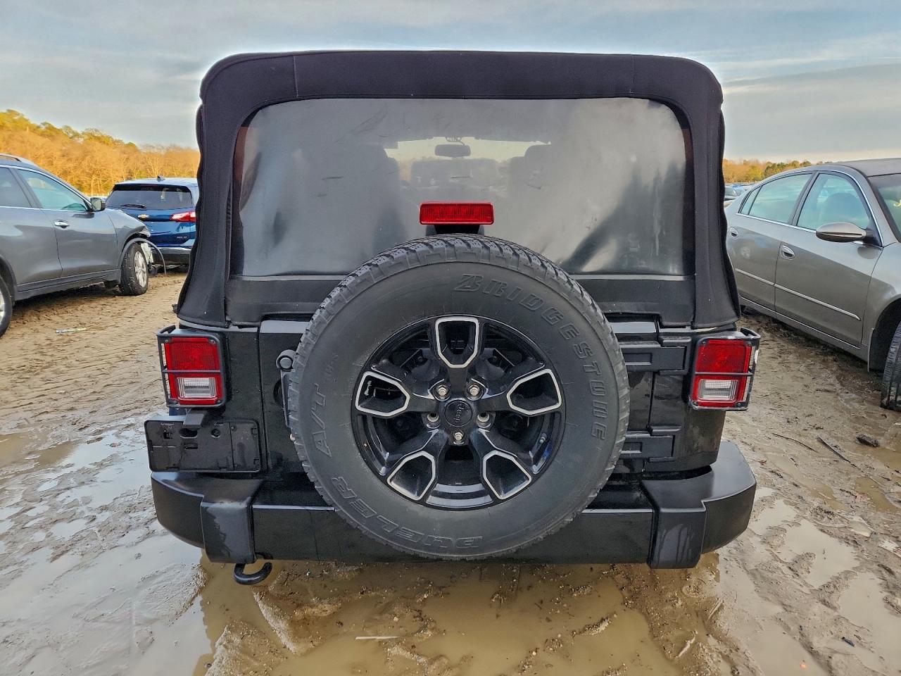 2018 JEEP WRANGLER UNLIMITED SAHARA photo 11