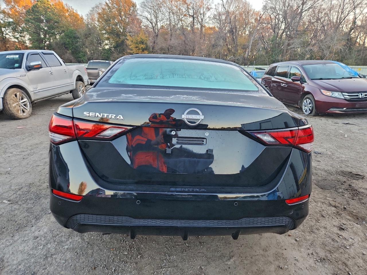 2025 NISSAN SENTRA S photo 6