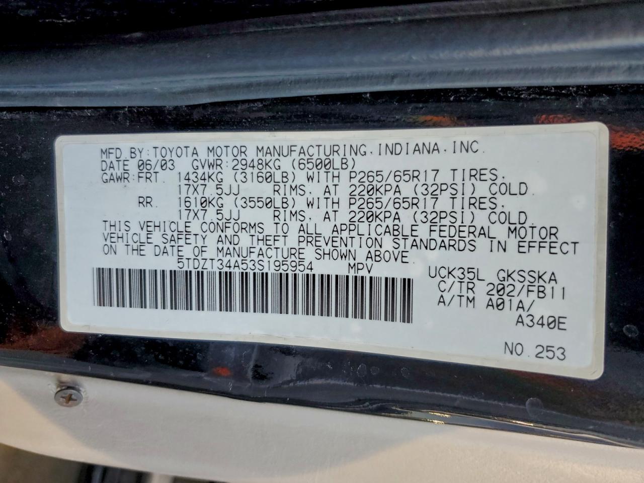 2003 TOYOTA SEQUOIA SR5 photo 12