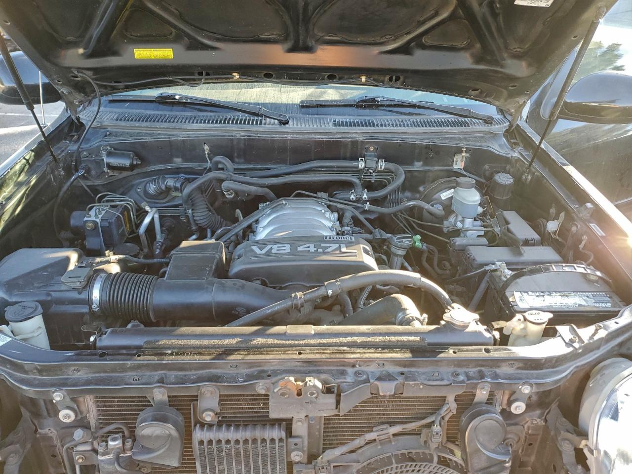 2003 TOYOTA SEQUOIA SR5 photo 11