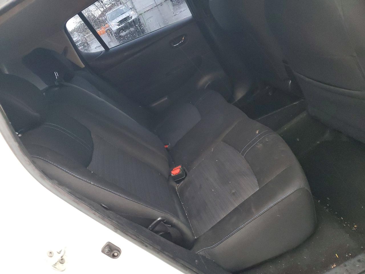 2018 NISSAN LEAF S photo 10