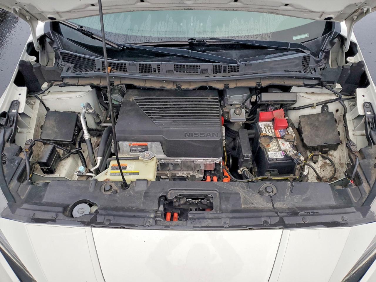 2018 NISSAN LEAF S photo 11