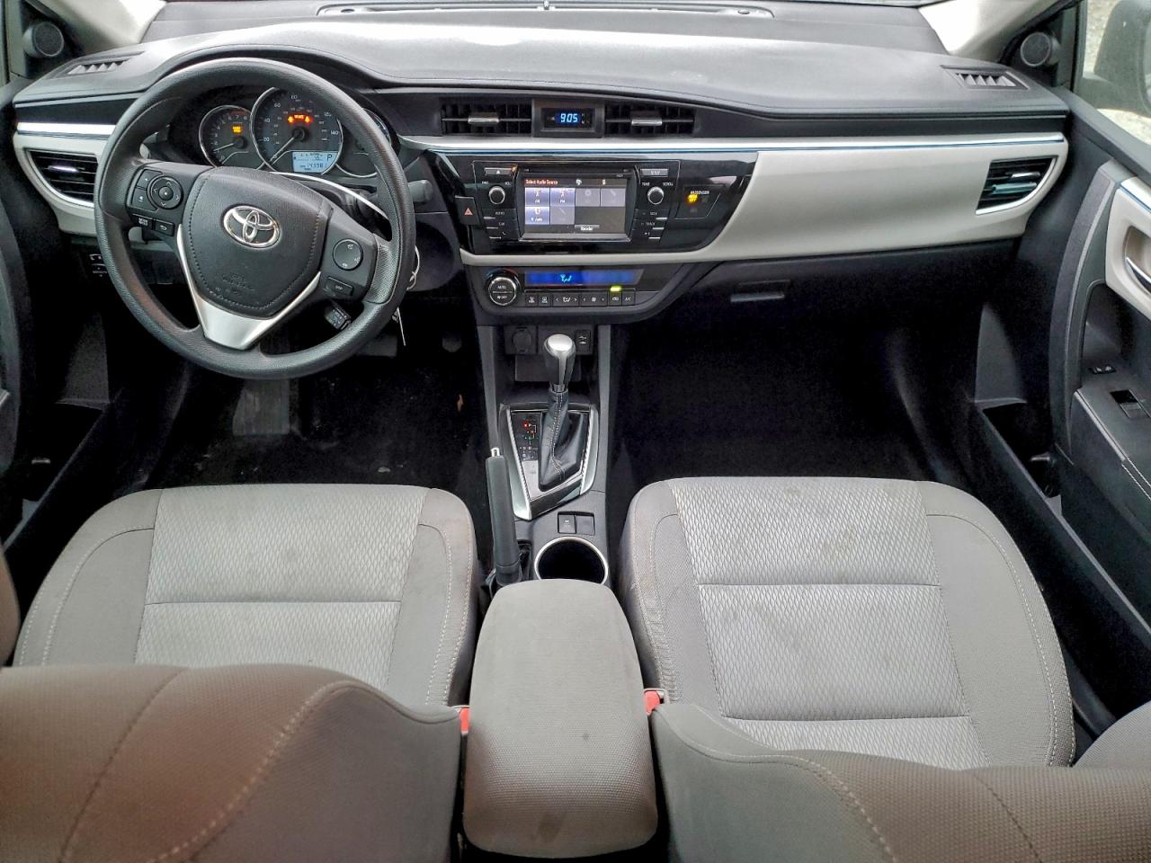 2016 TOYOTA COROLLA L photo 8