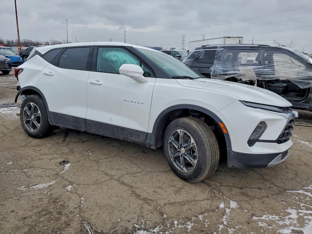 2025 CHEVROLET BLAZER 2LT photo 4