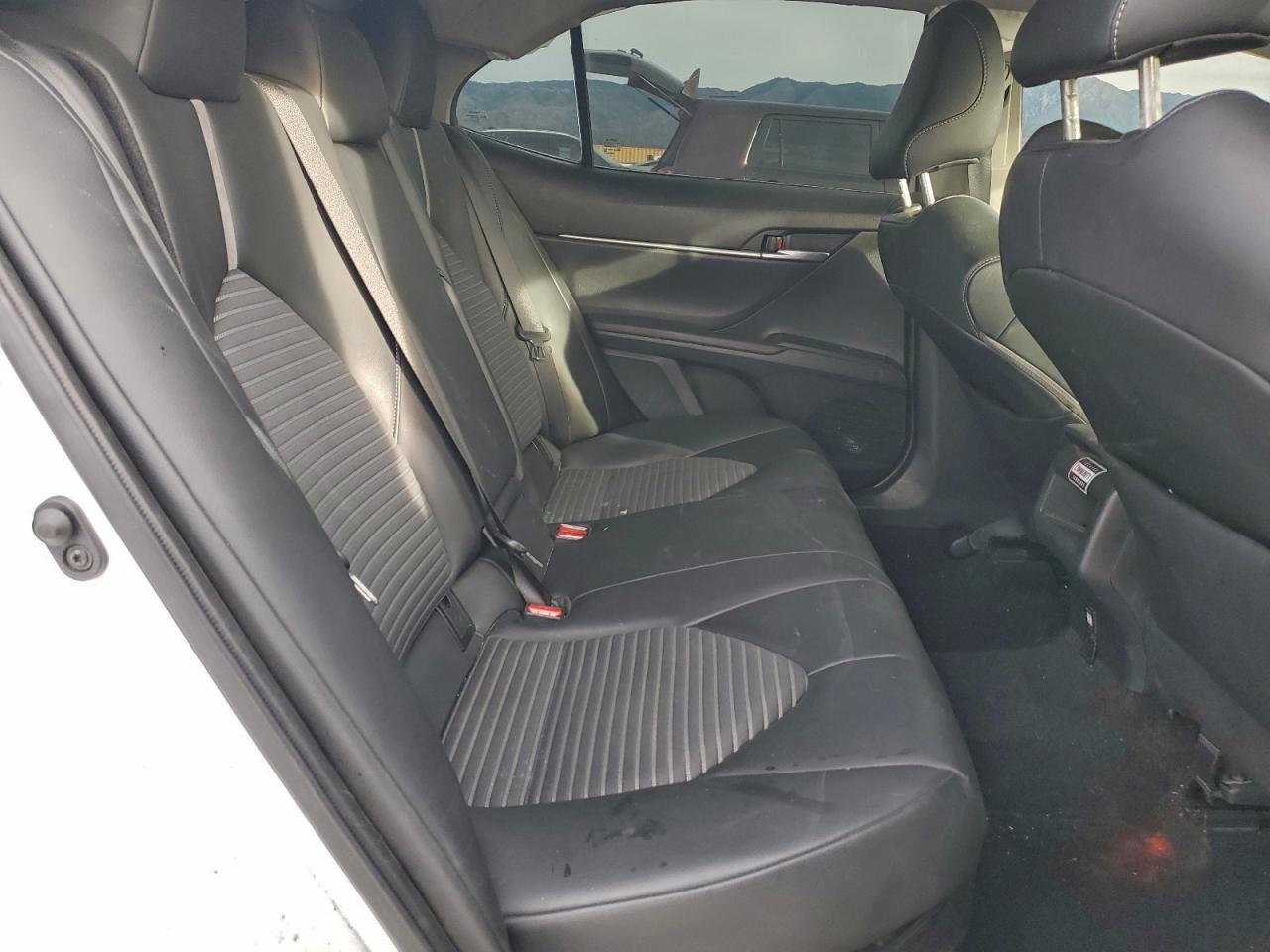 2022 TOYOTA CAMRY NIGHT SHADE photo 10