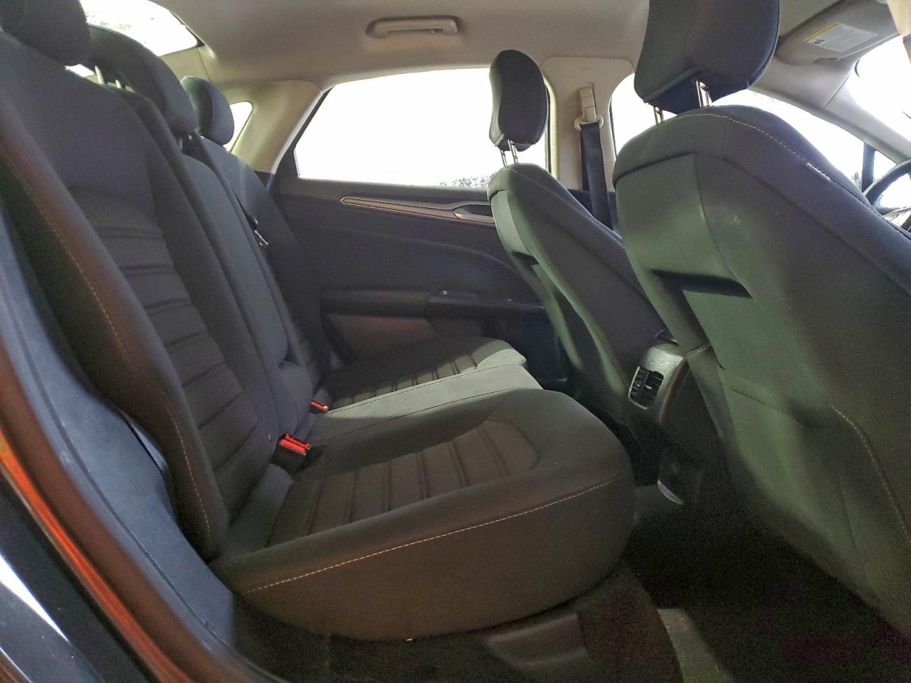 2020 FORD FUSION SE photo 10