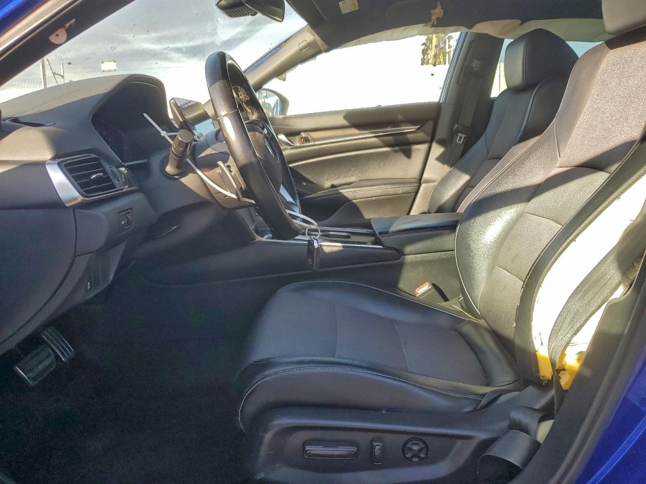 2018 HONDA ACCORD SPORT photo 7