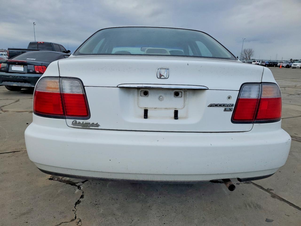 1997 HONDA ACCORD LX photo 6