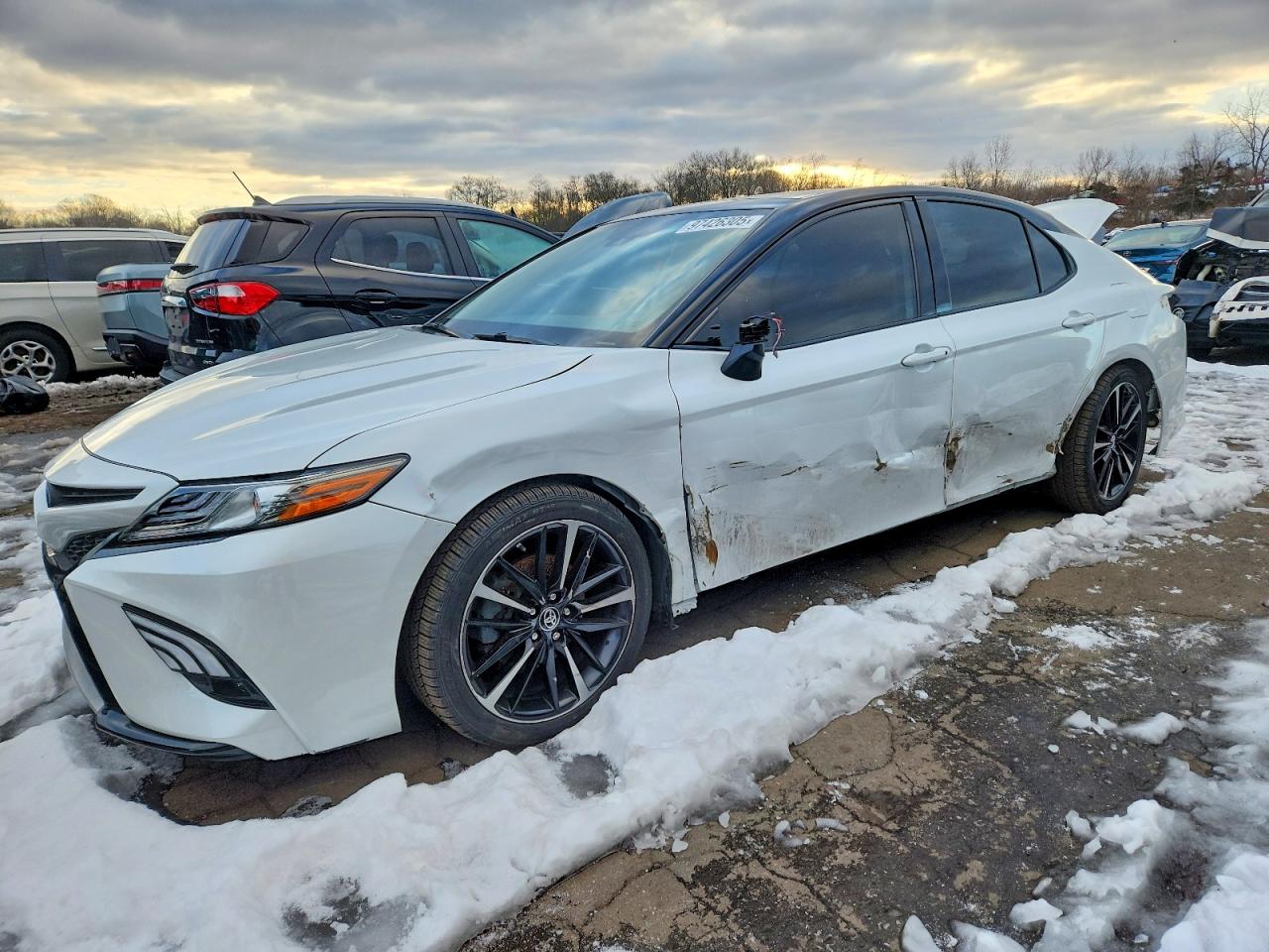 2019 TOYOTA CAMRY