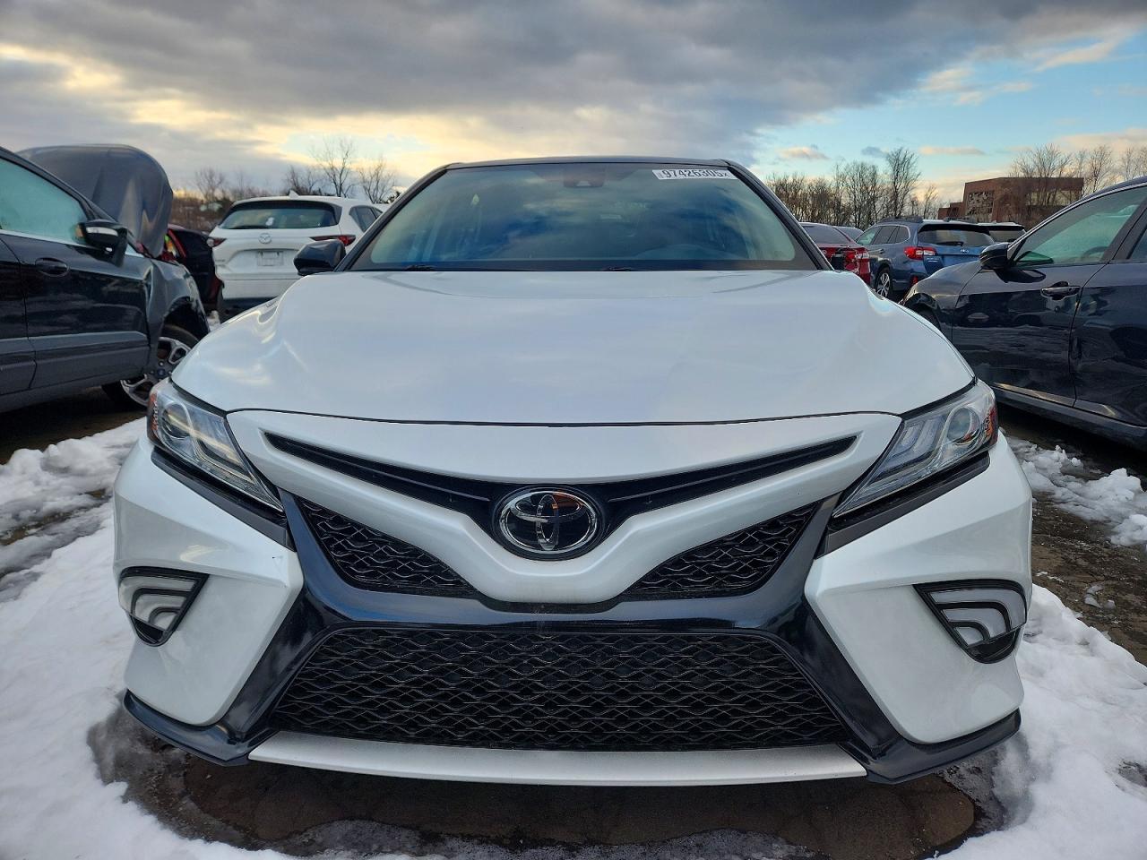 2019 TOYOTA CAMRY XSE photo 5