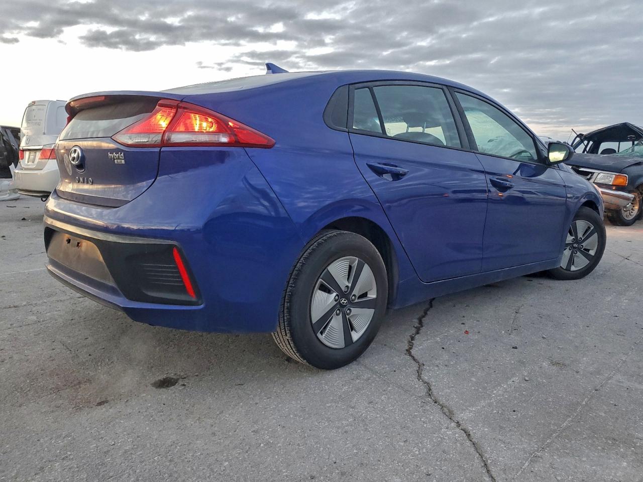 2019 HYUNDAI IONIQ BLUE photo 3