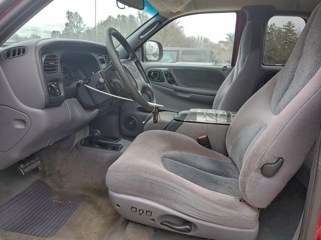 1999 DODGE DAKOTA photo 7