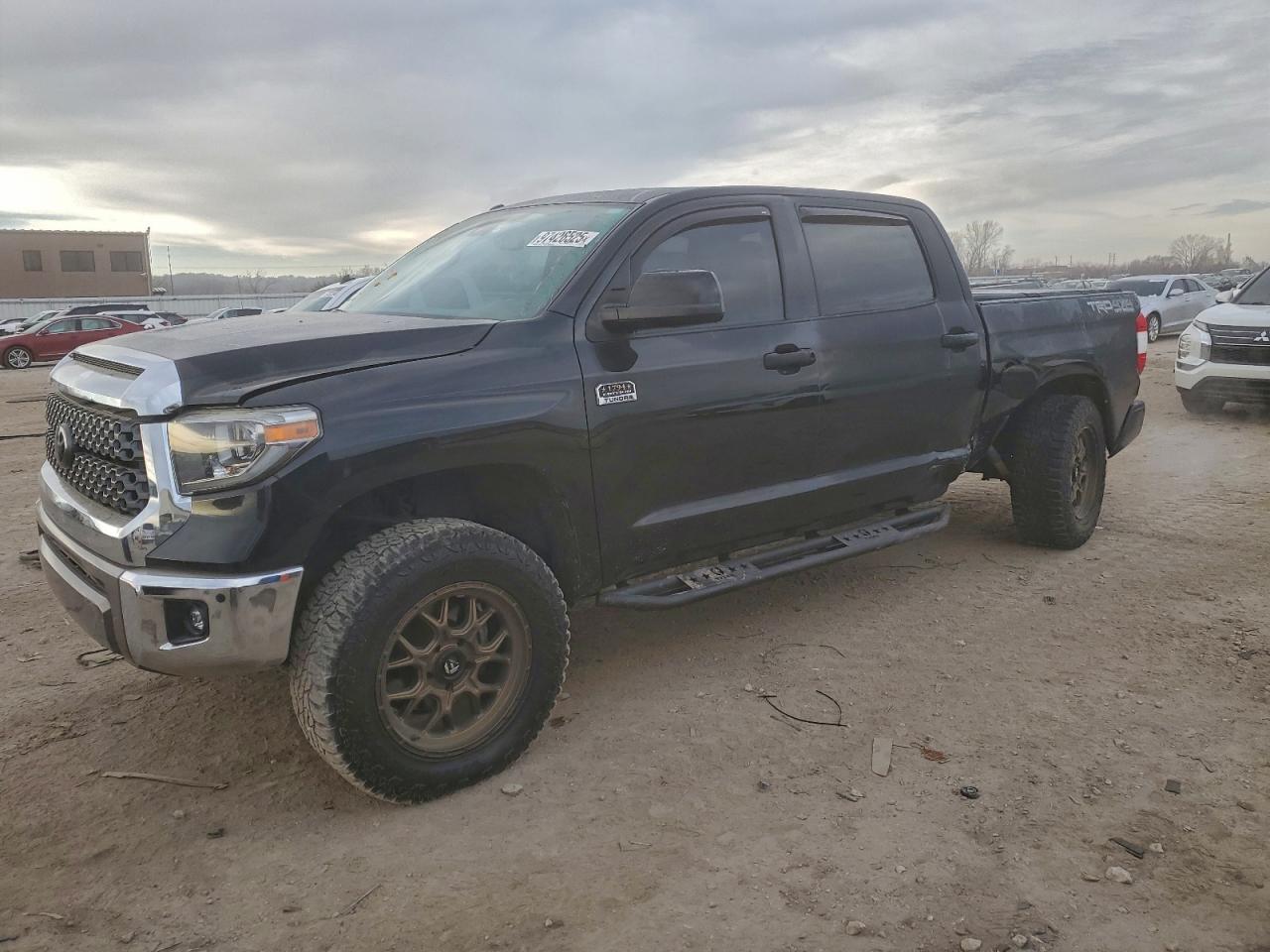 2018 TOYOTA TUNDRA