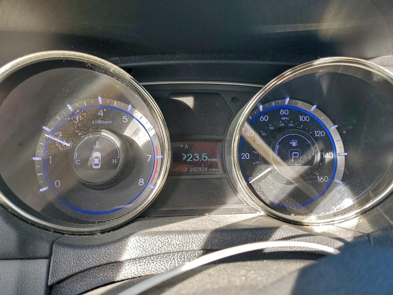 2011 HYUNDAI SONATA GLS photo 17