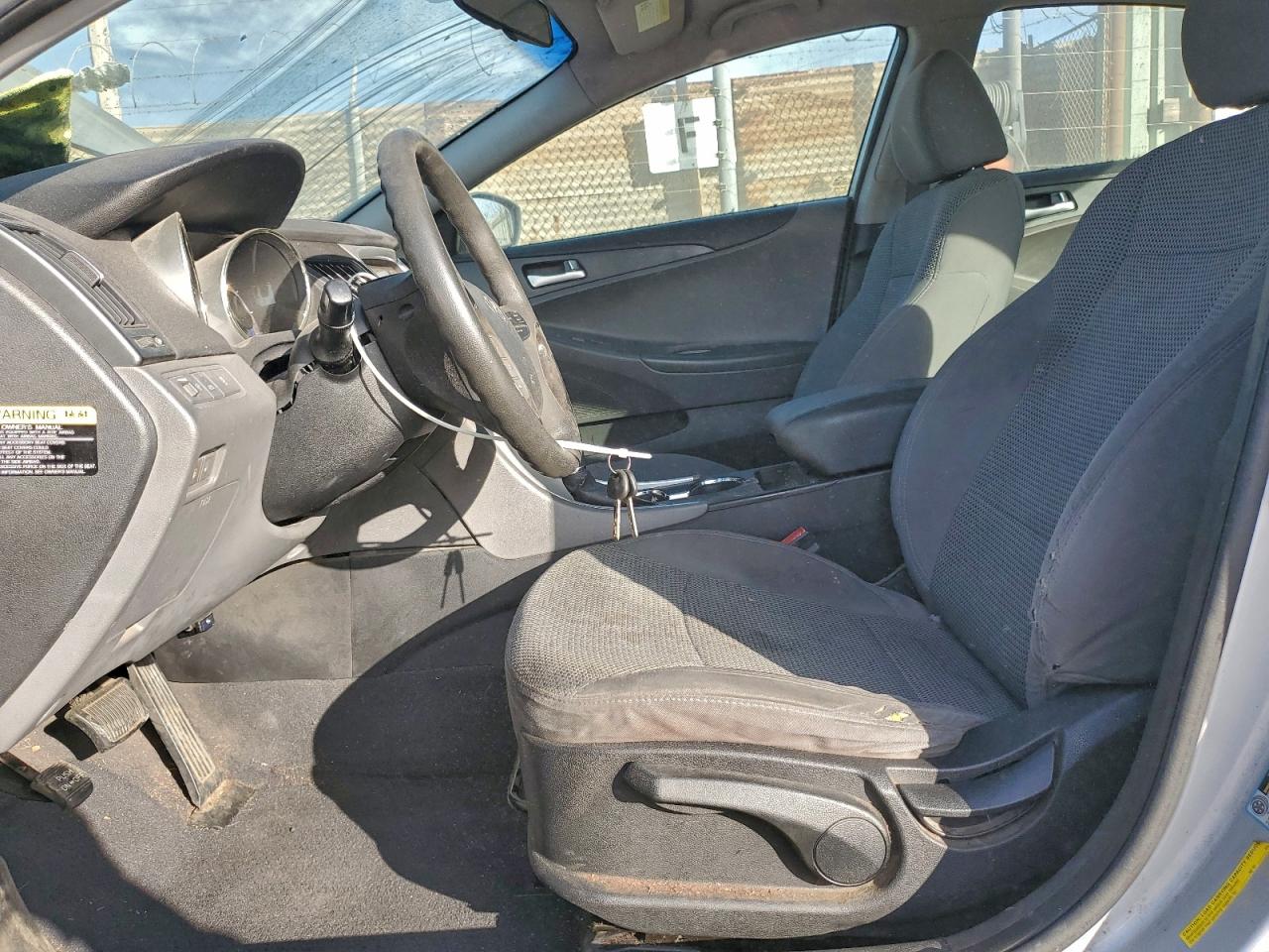 2011 HYUNDAI SONATA GLS photo 13