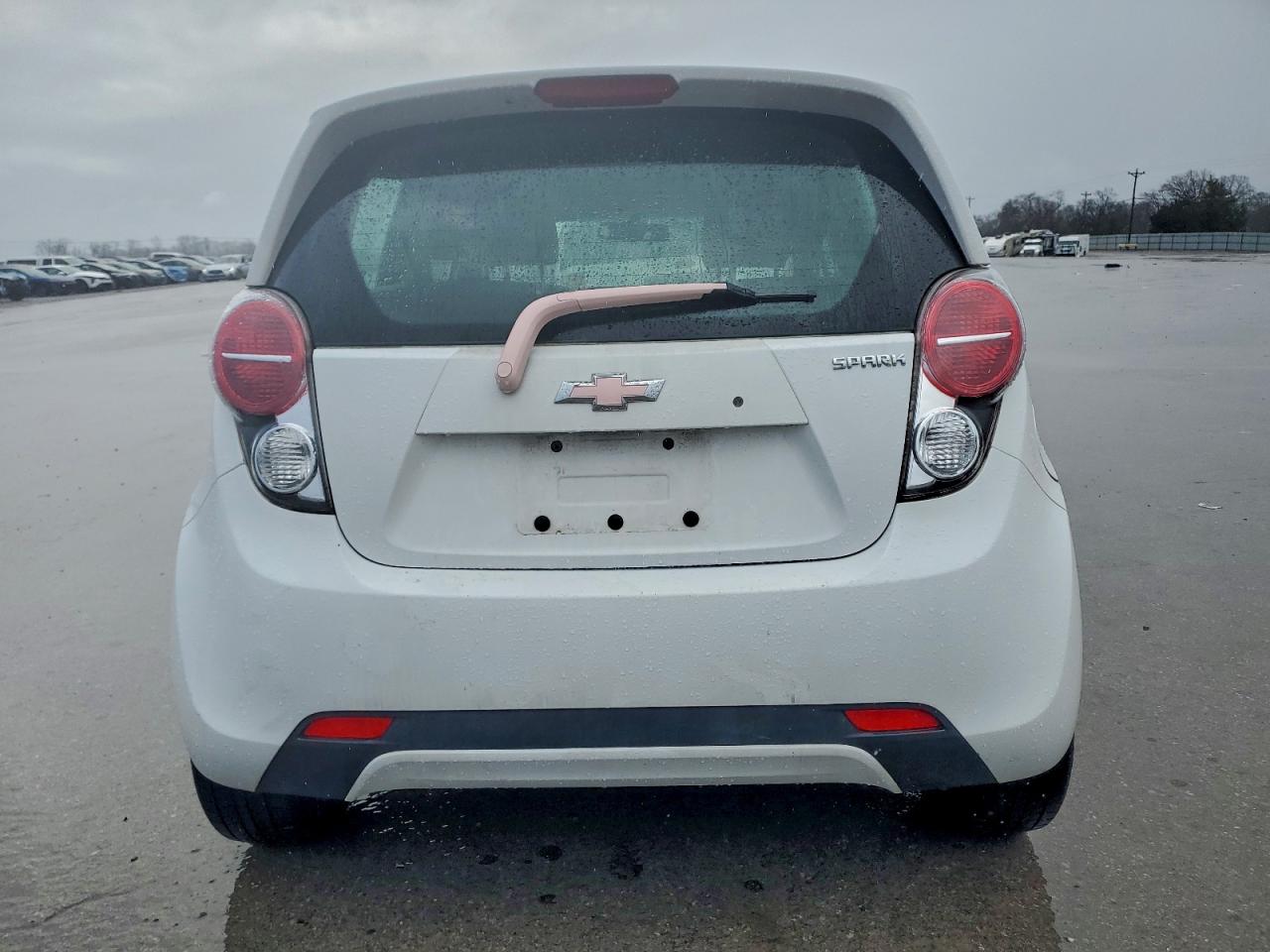 2015 CHEVROLET SPARK 1LT photo 6