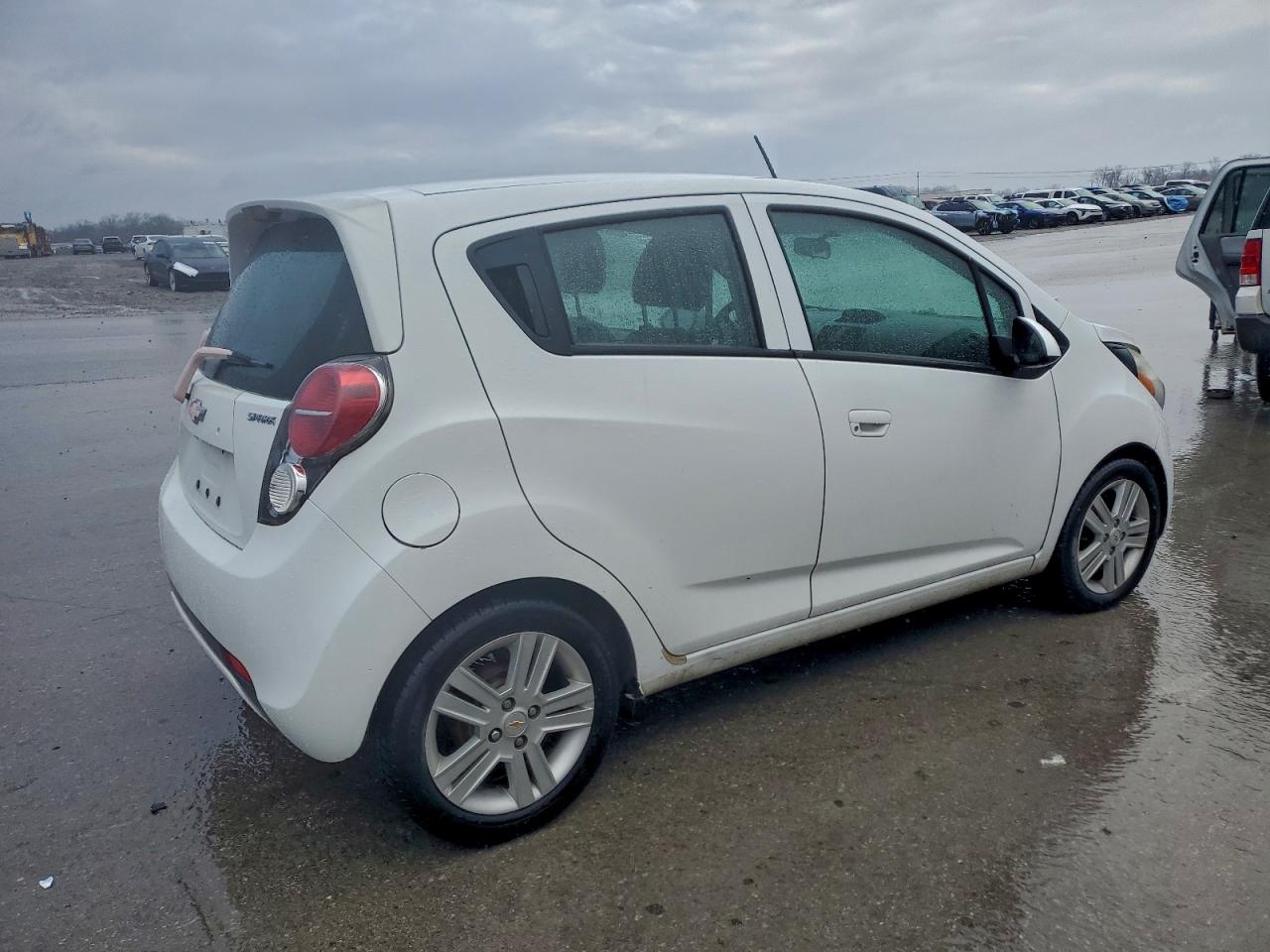 2015 CHEVROLET SPARK 1LT photo 3