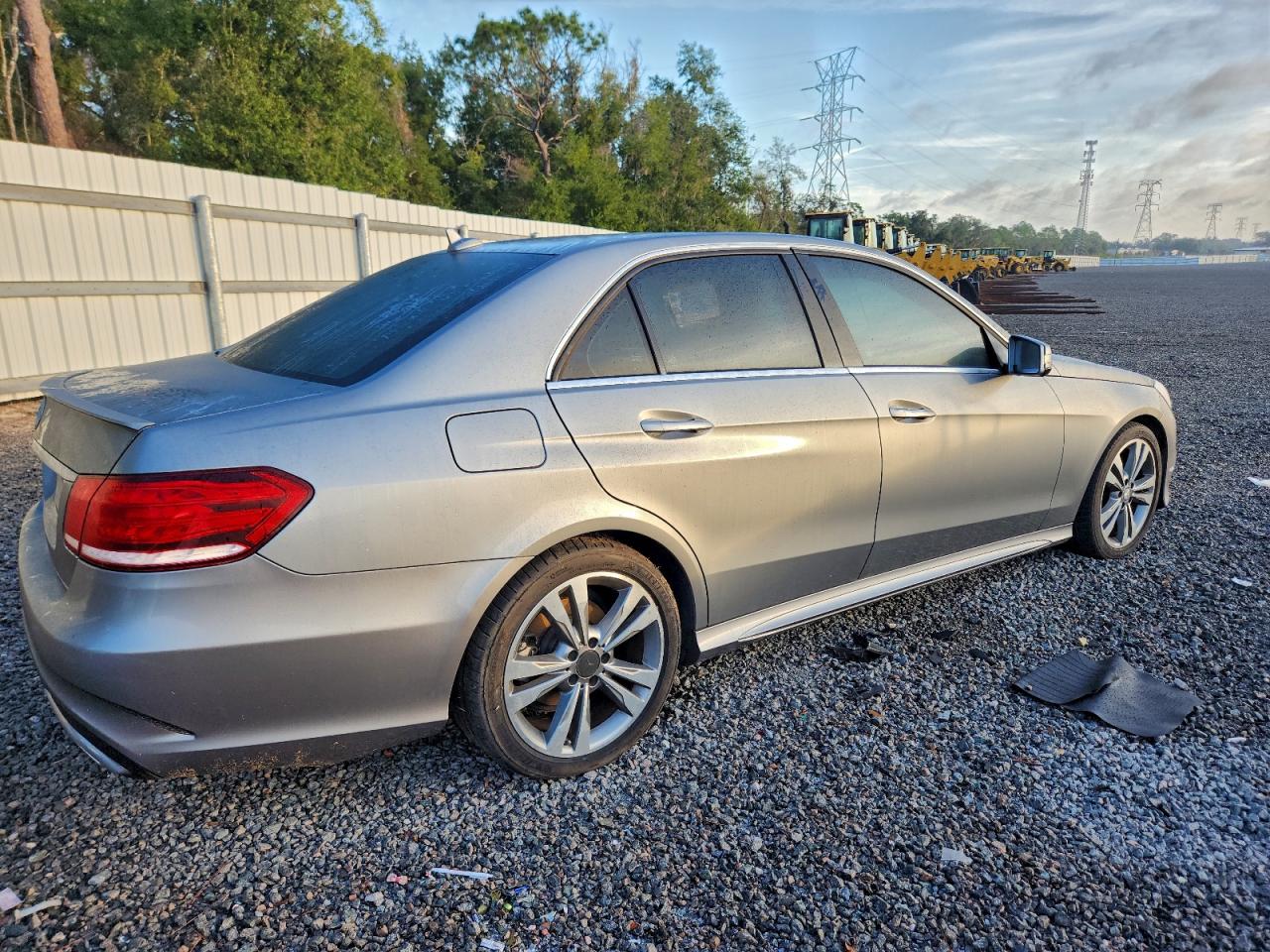 2014 MERCEDES-BENZ E 350 photo 3