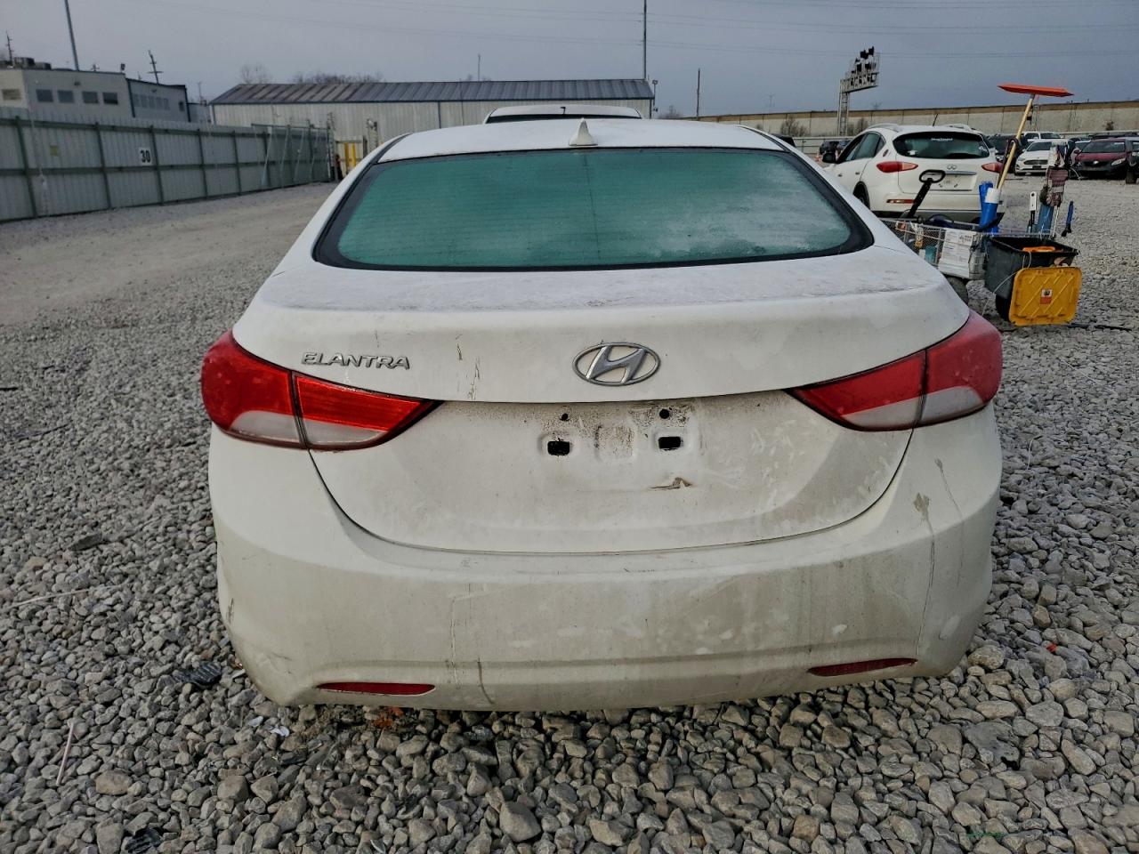 2013 HYUNDAI ELANTRA GLS photo 6