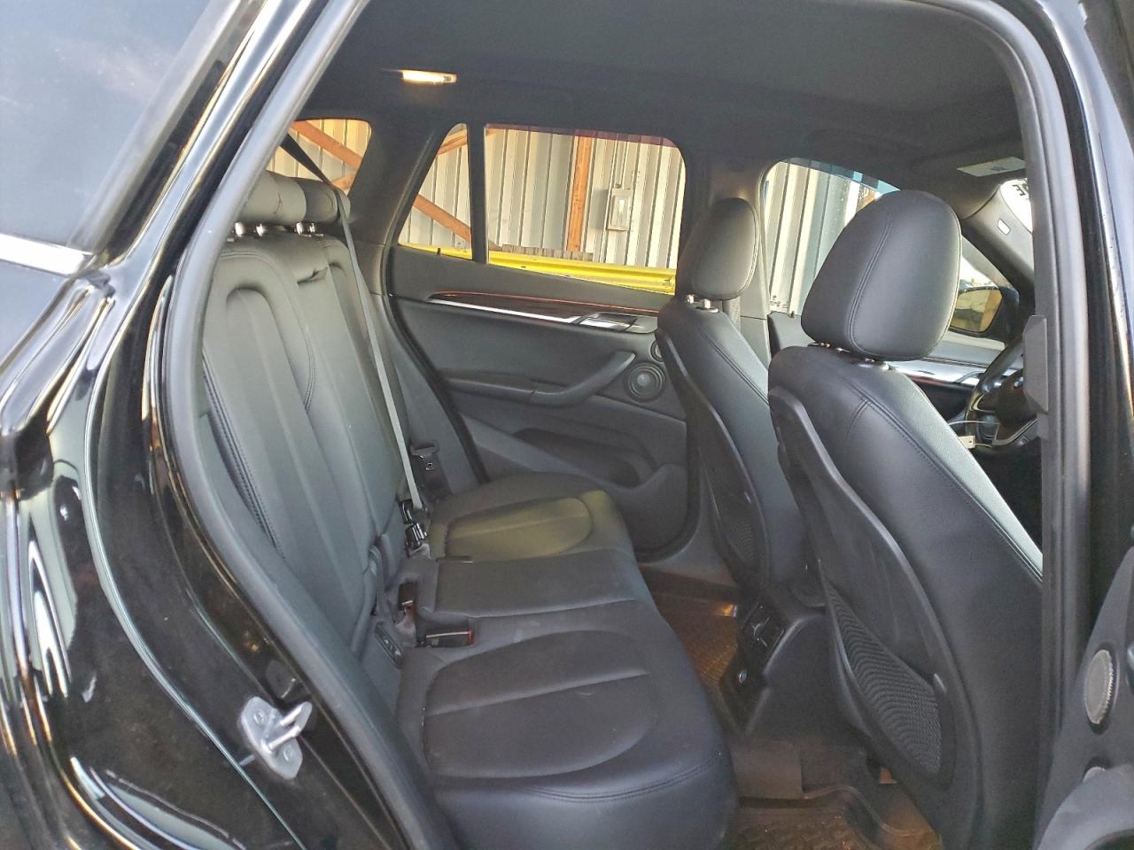 2016 BMW X1 XDRIVE28I photo 21