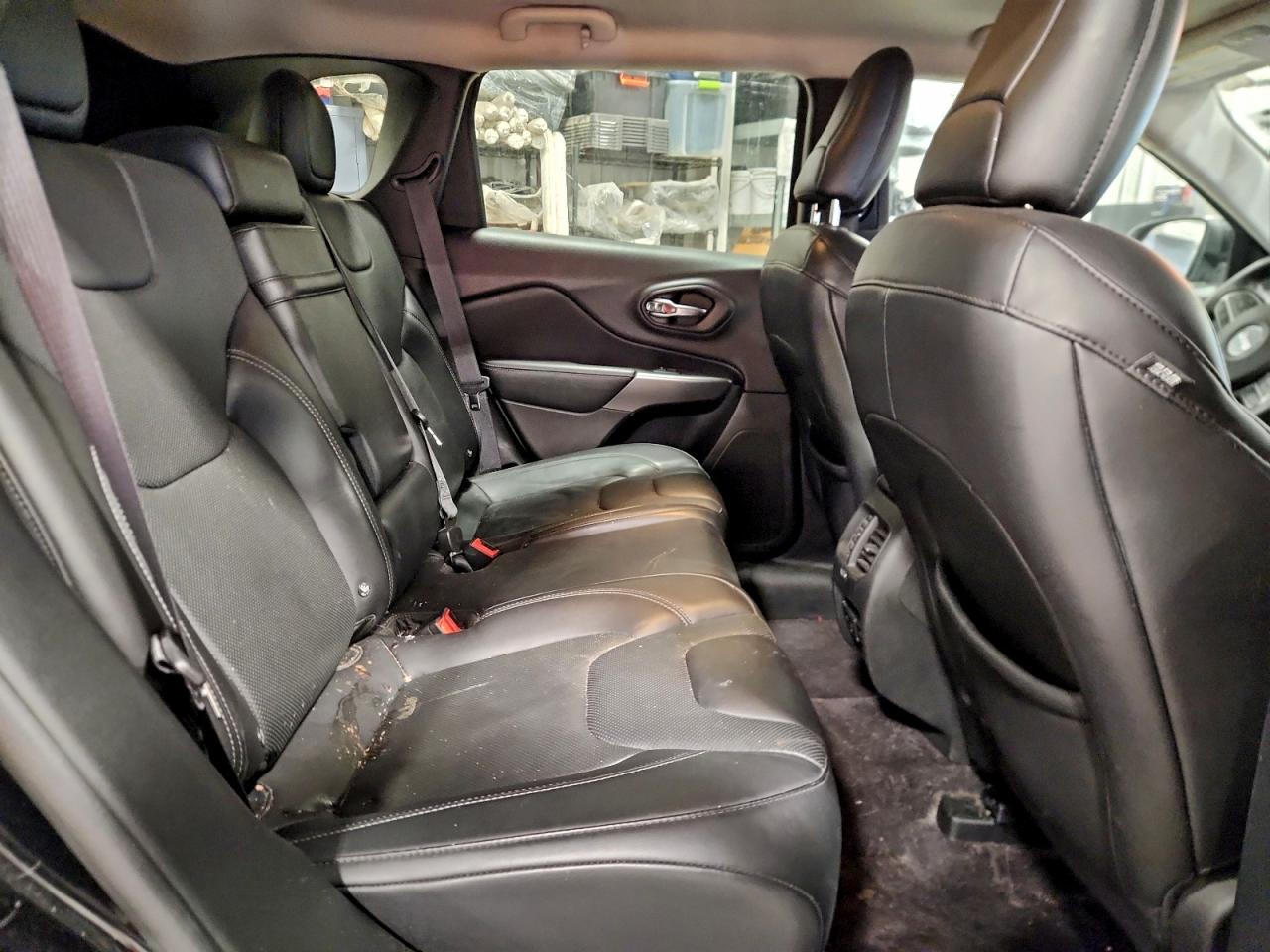 2019 JEEP CHEROKEE LIMITED photo 10