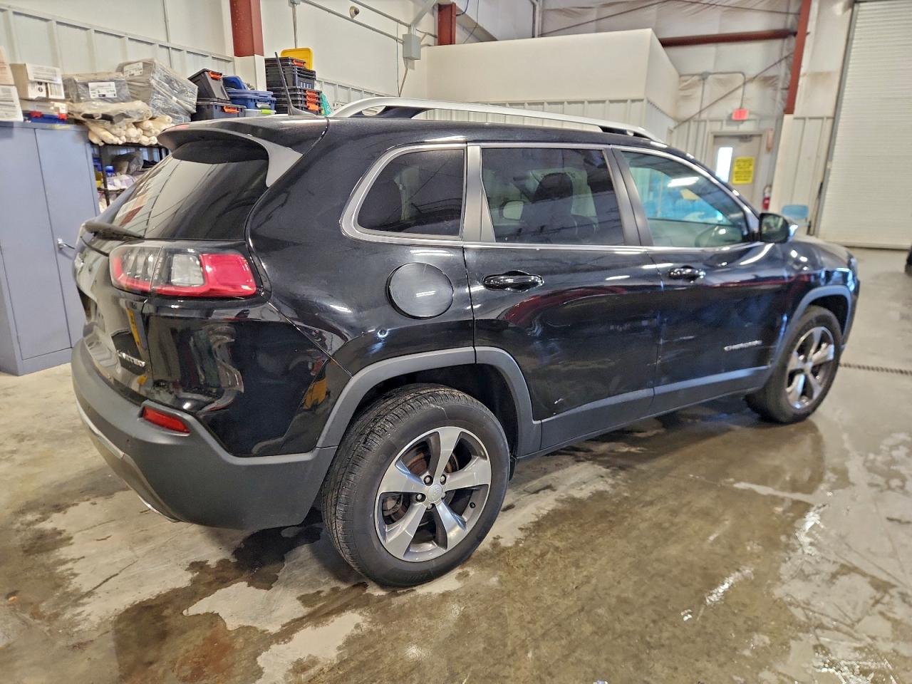 2019 JEEP CHEROKEE LIMITED photo 3