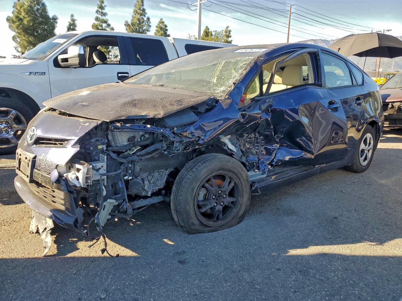 2013 TOYOTA PRIUS