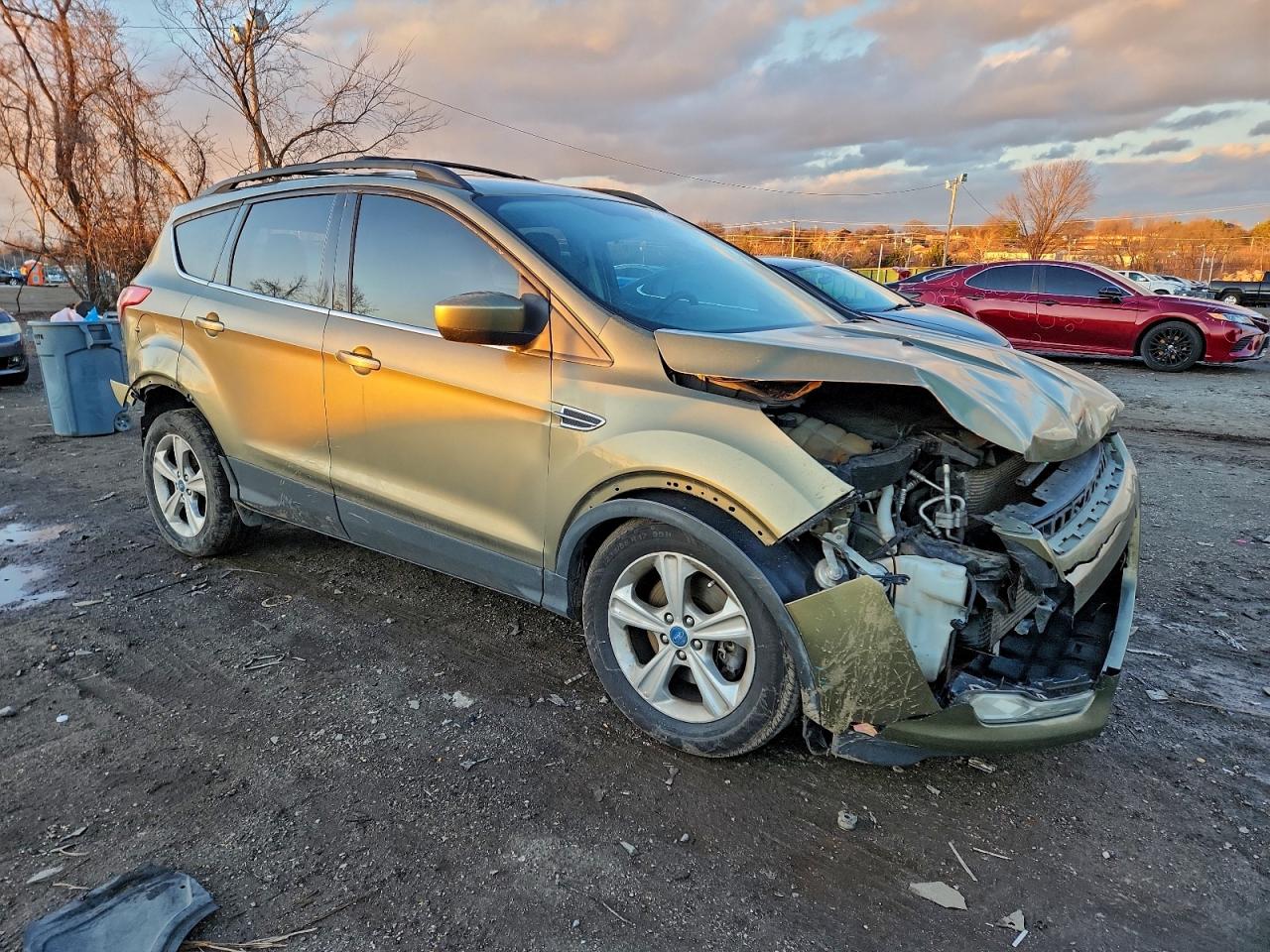 2013 FORD ESCAPE SE photo 4
