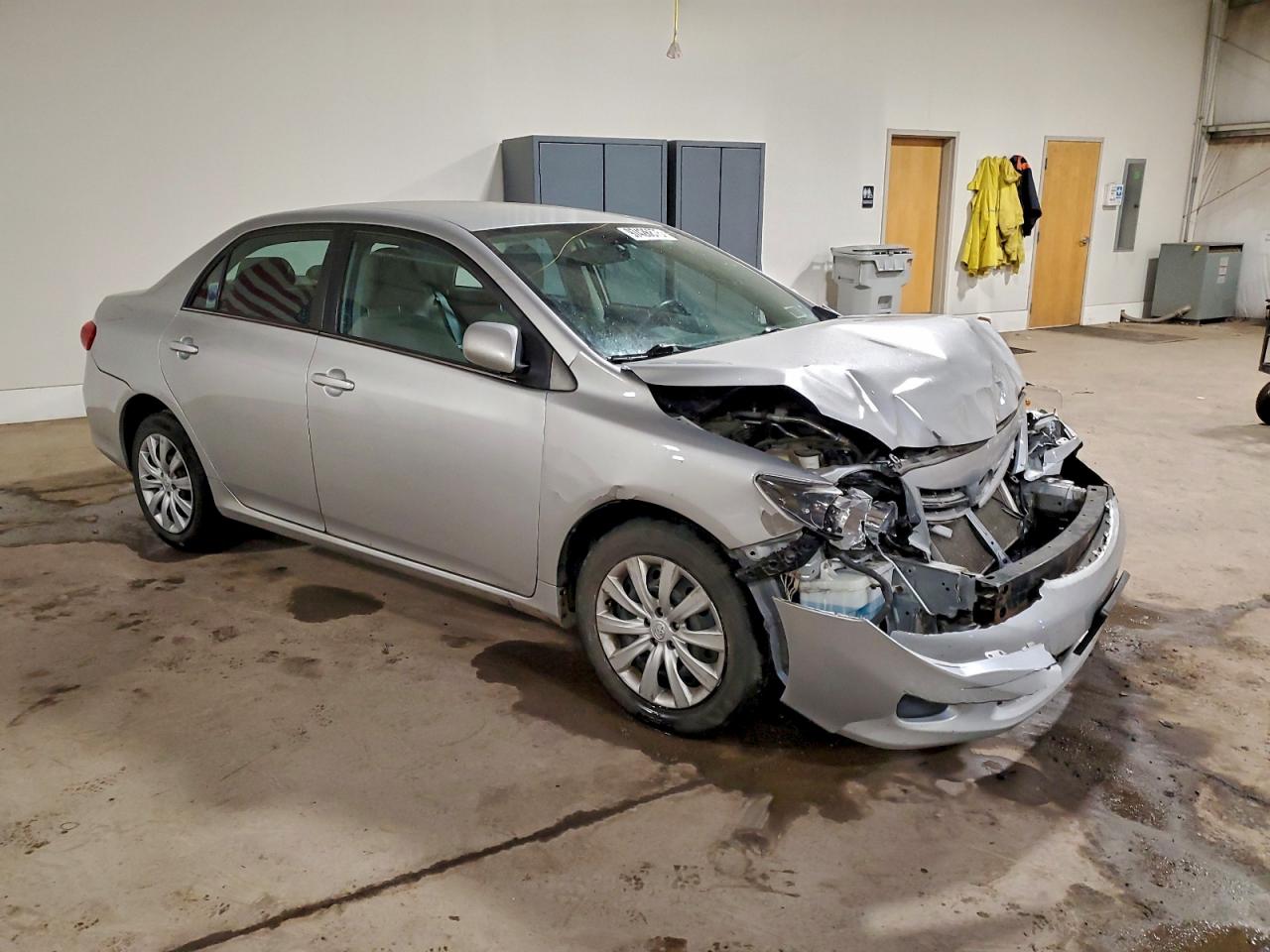 2013 TOYOTA COROLLA BASE photo 4