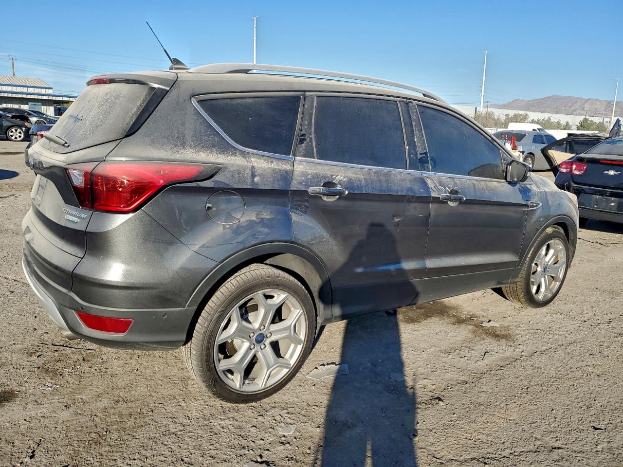 2019 FORD ESCAPE TITANIUM photo 3