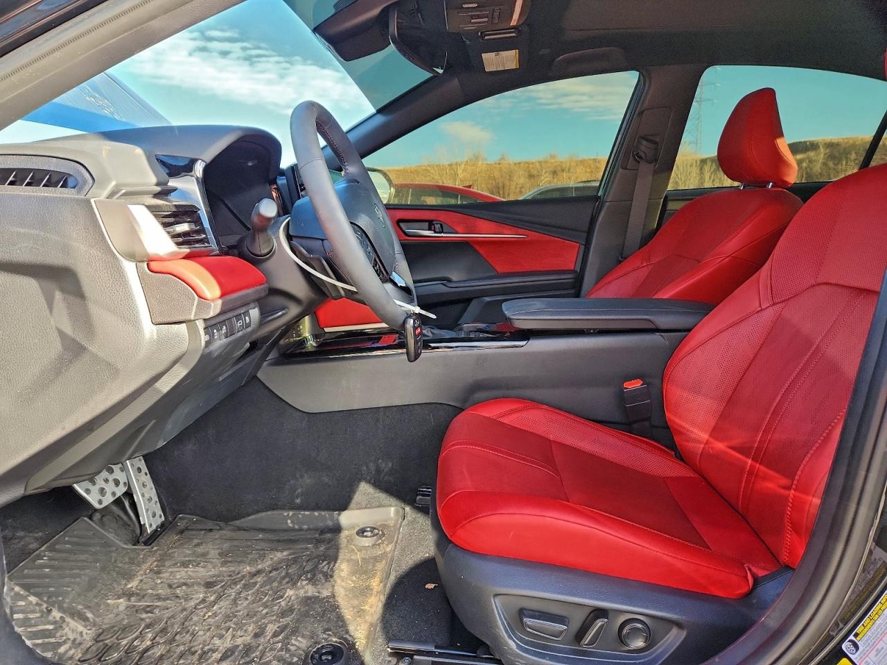 2025 TOYOTA CAMRY XSE photo 7