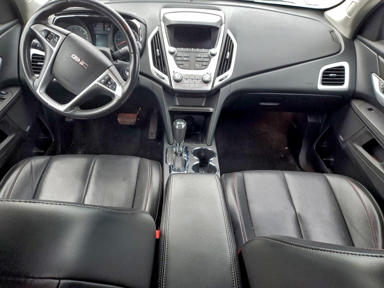 2017 GMC TERRAIN SLT photo 8