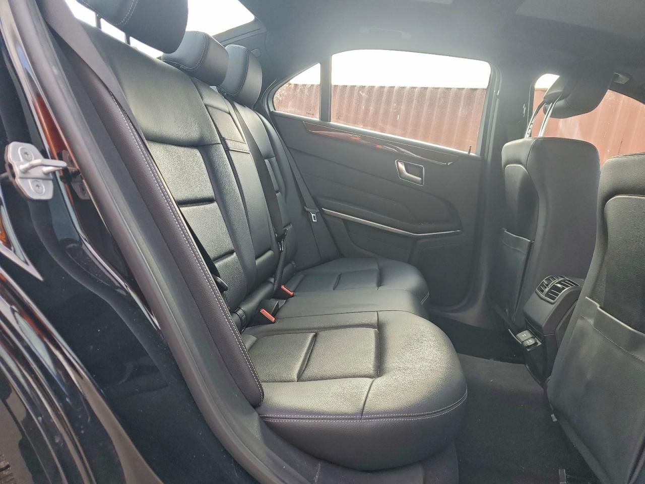 2016 MERCEDES-BENZ E 350 4MATIC photo 19