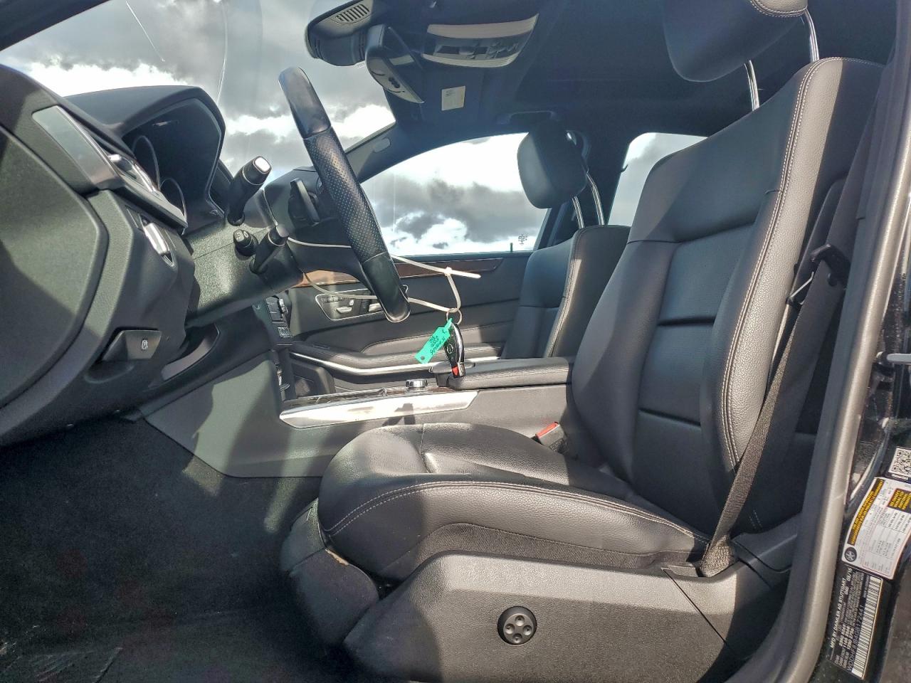 2016 MERCEDES-BENZ E 350 4MATIC photo 13
