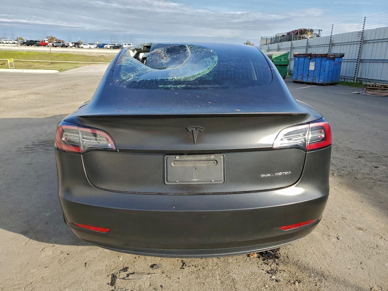2019 TESLA MODEL 3 photo 16